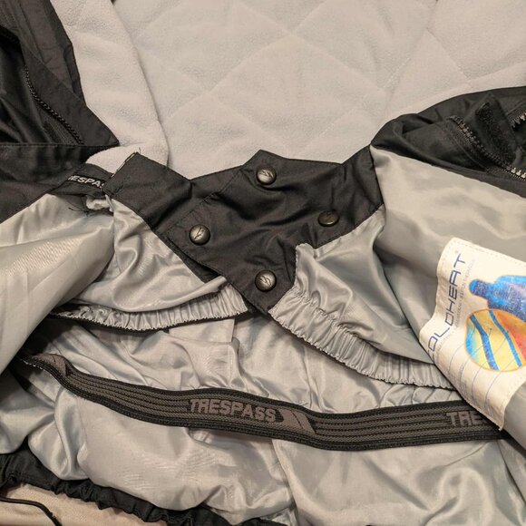 Trespass Weatherproof Bomber Style Jacket Mens Large  - Excellent Used Condition - Picture 14 of 16